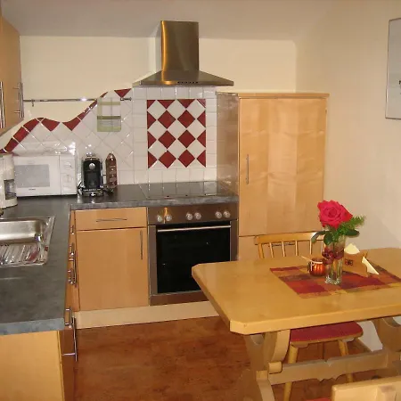 Haus Schuetter Apartment *