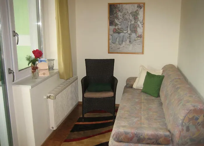 Haus Schuetter سخلادميخ